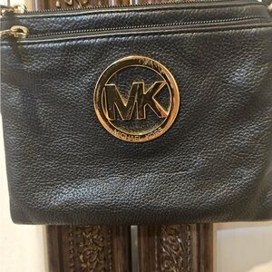 Michael KORS Multifunctional leather crossbody